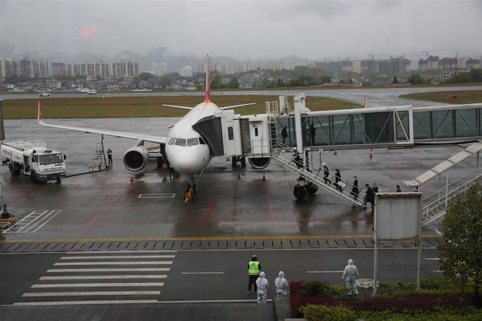 3月29日,襄阳机场,恩施机场正式复航 -湖北省国有资产监督管理委员会